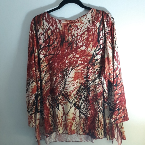 Fashion Bug multicolored top with 3/4 sleeves - Picture 2 of 4